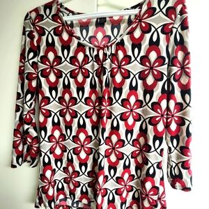 Quarter sleeve shirt, red, black and grey, Large. Designers Originals